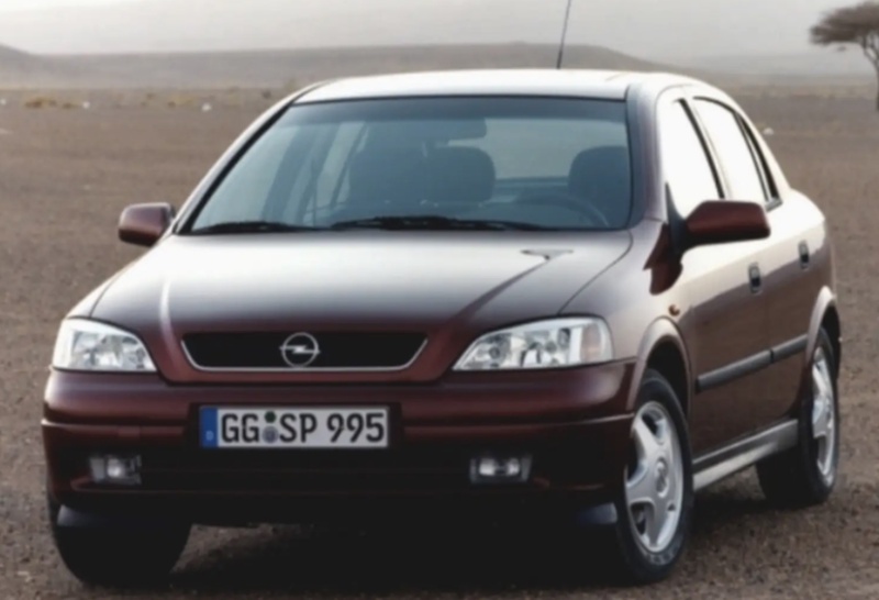Лобовое стекло Opel Astra G